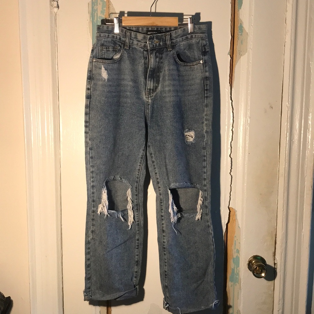 Pretty Little Thing ripped Jeans Size UK 10